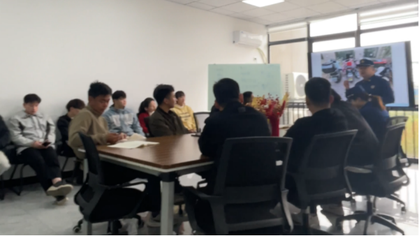 斯塔克機(jī)器人開展消防安全演習(xí)